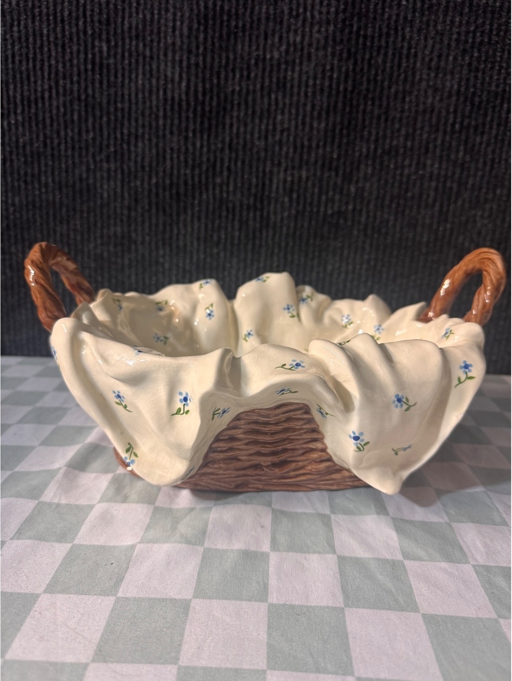 Ceramic Basket with Floral Pattern and Handle Decoration